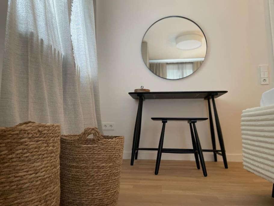 Grafschafft Angenehmes Wohnen - Ferienwohnung Mit 2 Schlafzimmern Pirna Exteriör bild