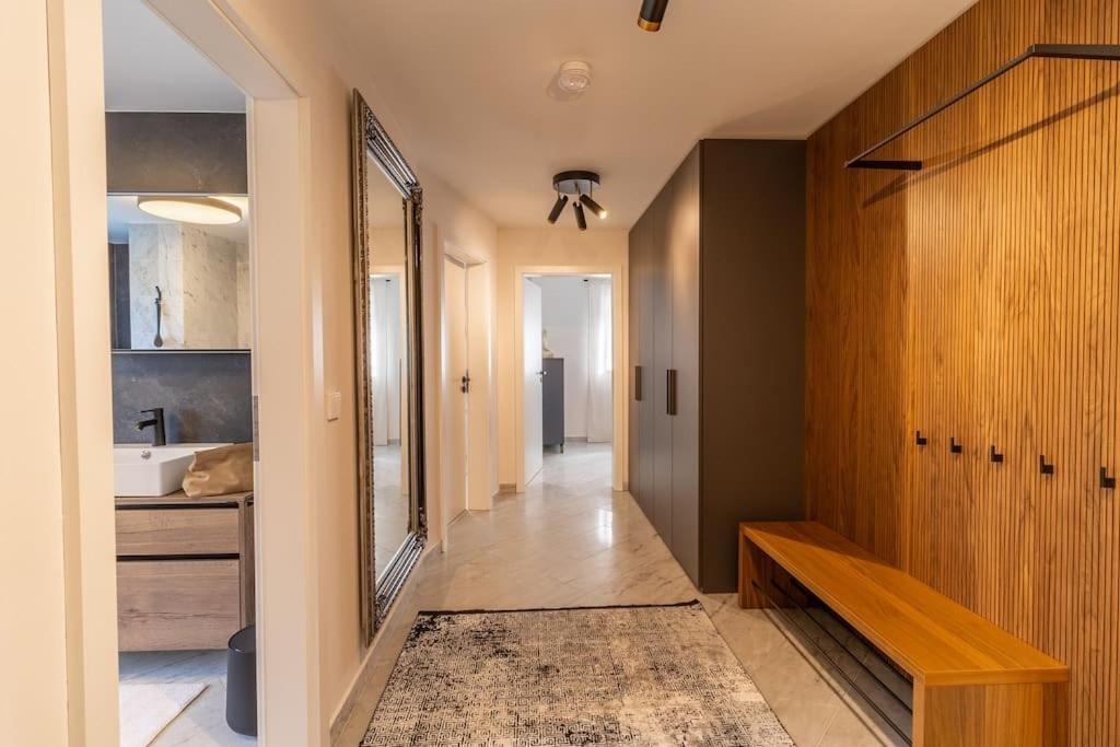 Grafschafft Angenehmes Wohnen - Ferienwohnung Mit 2 Schlafzimmern Pirna Exteriör bild